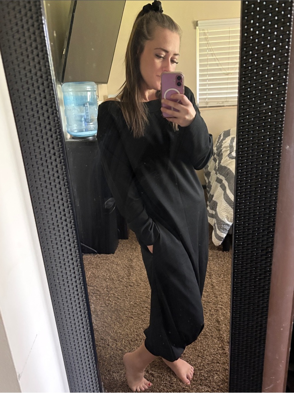 Uoozee Black Long Sleeve Midi Sweatshirt Dress